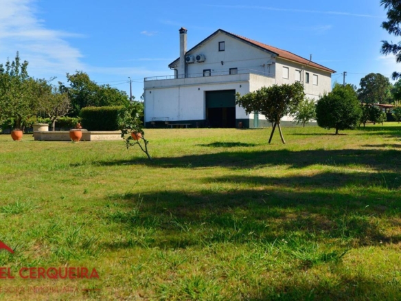 GRAN VIVIENDA EN VALENÇA CON 6.000 m² DE TERRENO – IDEAL PARA CASA RURAL