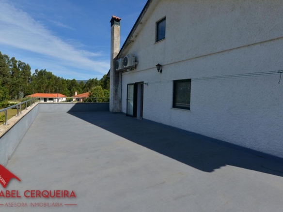 GRAN VIVIENDA EN VALENÇA CON 6.000 m² DE TERRENO – IDEAL PARA CASA RURAL
