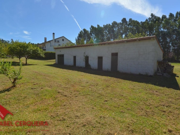 GRAN VIVIENDA EN VALENÇA CON 6.000 m² DE TERRENO – IDEAL PARA CASA RURAL