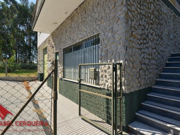 GRAN VIVIENDA EN VALENÇA CON 6.000 m² DE TERRENO – IDEAL PARA CASA RURAL