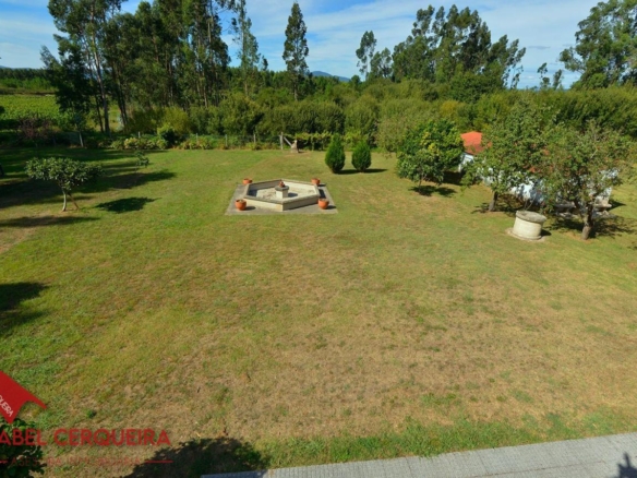 GRAN VIVIENDA EN VALENÇA CON 6.000 m² DE TERRENO – IDEAL PARA CASA RURAL