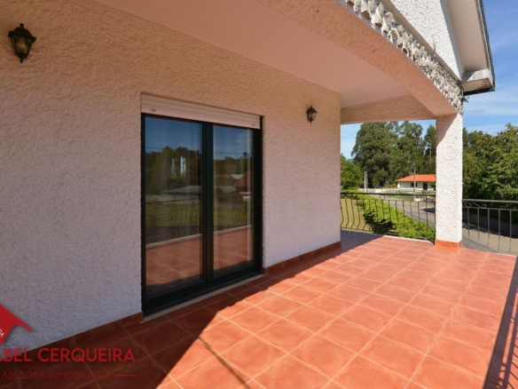 GRAN VIVIENDA EN VALENÇA CON 6.000 m² DE TERRENO – IDEAL PARA CASA RURAL