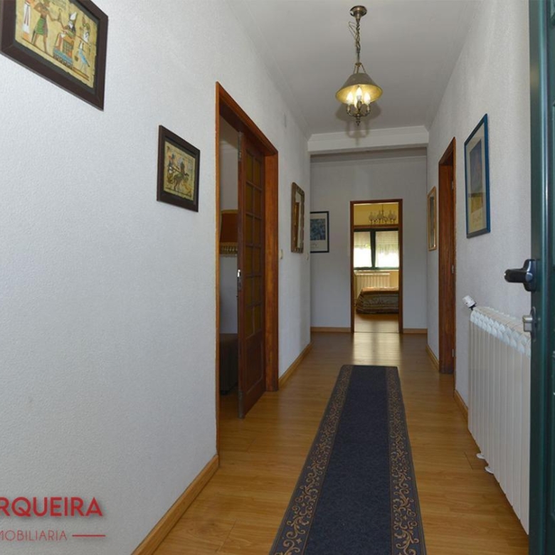 GRAN VIVIENDA EN VALENÇA CON 6.000 m² DE TERRENO – IDEAL PARA CASA RURAL