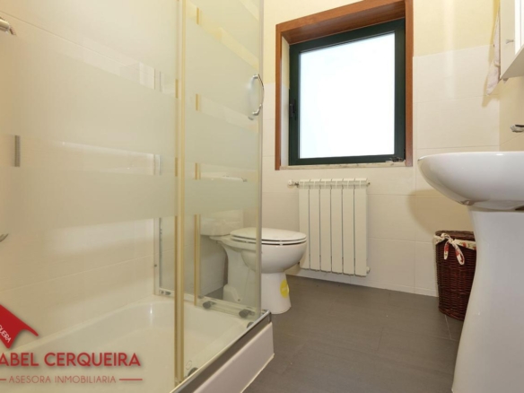 GRAN VIVIENDA EN VALENÇA CON 6.000 m² DE TERRENO – IDEAL PARA CASA RURAL