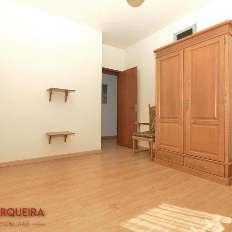 GRAN VIVIENDA EN VALENÇA CON 6.000 m² DE TERRENO – IDEAL PARA CASA RURAL
