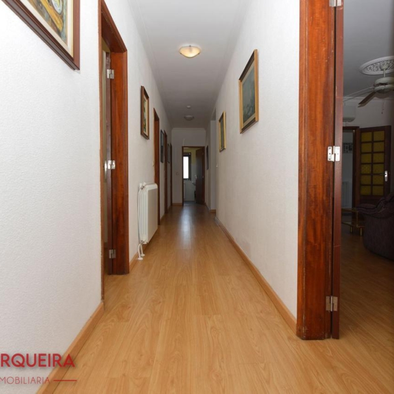 GRAN VIVIENDA EN VALENÇA CON 6.000 m² DE TERRENO – IDEAL PARA CASA RURAL