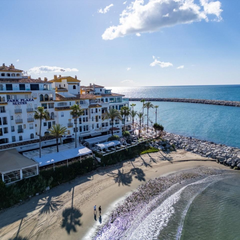 Apartamento en Playa El Duque Puerto Banús Marbella