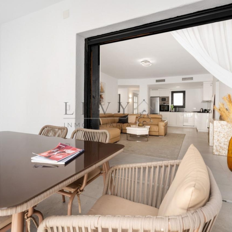Apartamento en Playa El Duque Puerto Banús Marbella