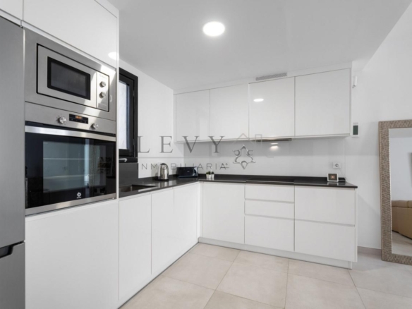 Apartamento en Playa El Duque Puerto Banús Marbella