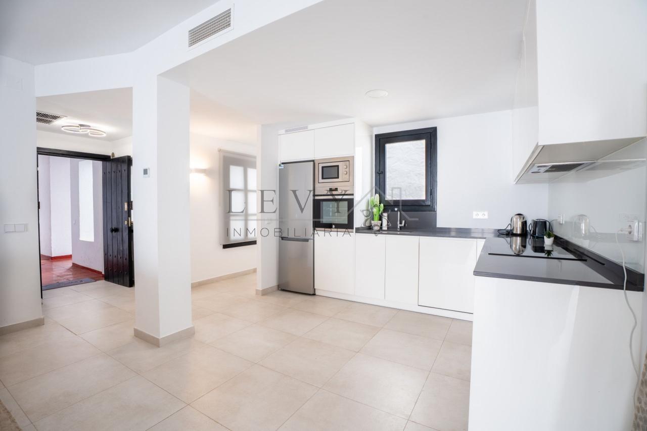 175507892662900165151_175507873165 Apartamento en Playa El Duque Puerto Banús Marbella