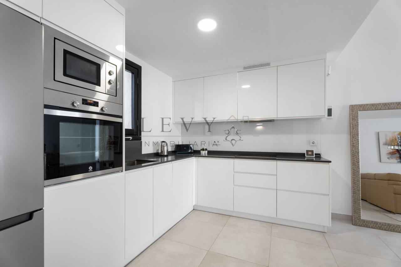 175507892788400165151_175507873548 Apartamento en Playa El Duque Puerto Banús Marbella