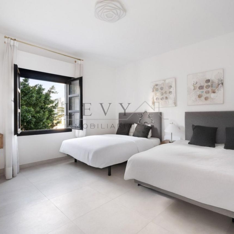 Apartamento en Playa El Duque Puerto Banús Marbella