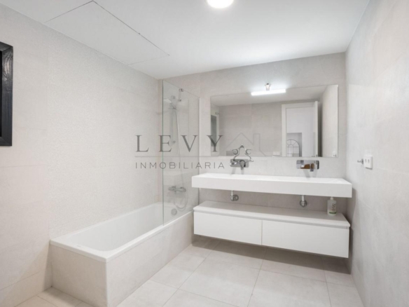 Apartamento en Playa El Duque Puerto Banús Marbella