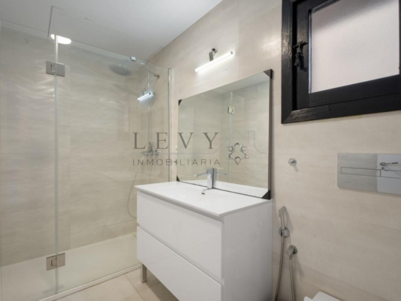Apartamento en Playa El Duque Puerto Banús Marbella