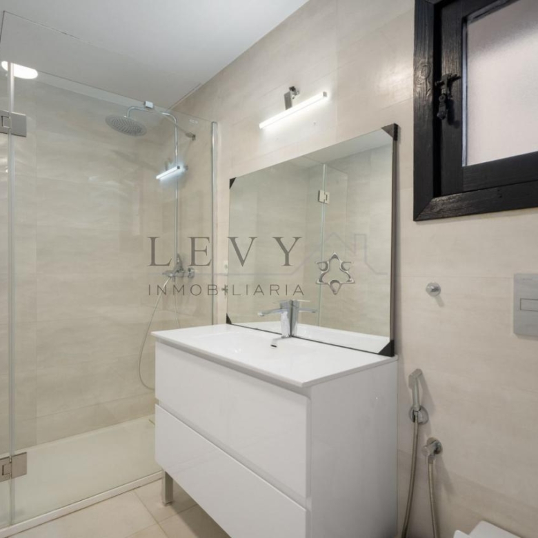 Apartamento en Playa El Duque Puerto Banús Marbella