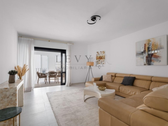 Apartamento en Playa El Duque Puerto Banús Marbella