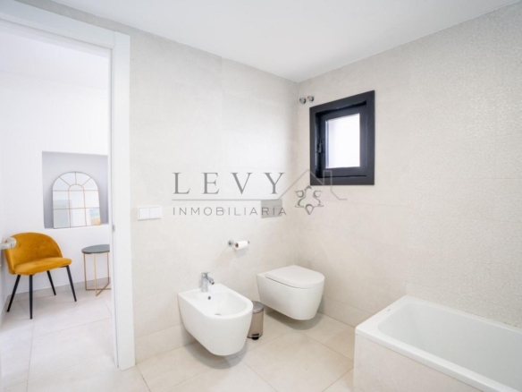 Apartamento en Playa El Duque Puerto Banús Marbella