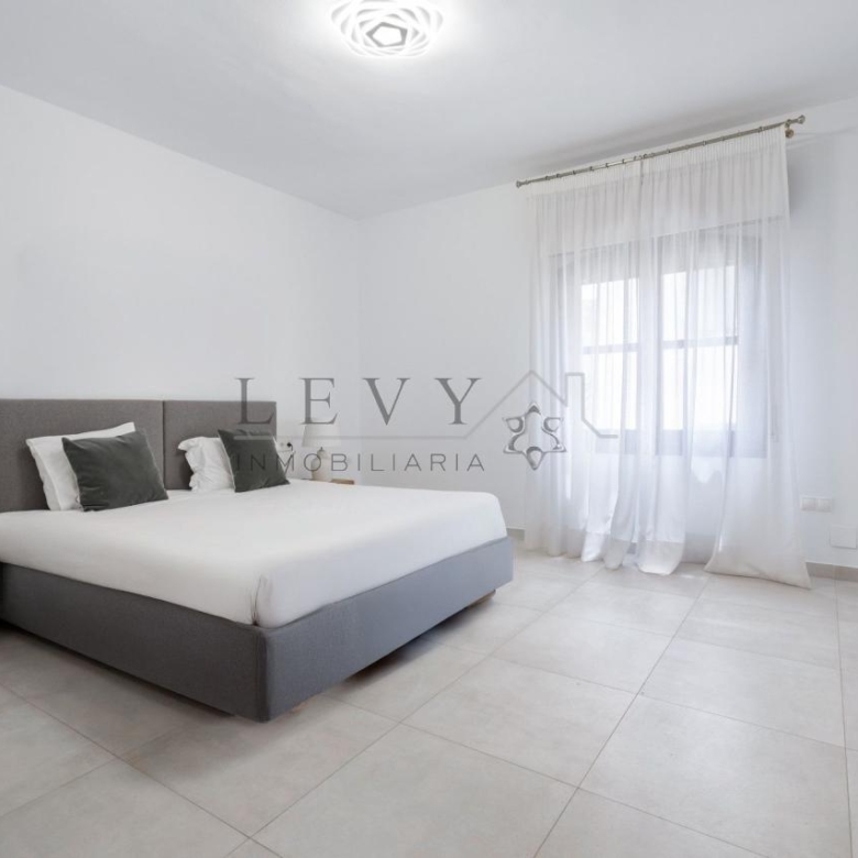 Apartamento en Playa El Duque Puerto Banús Marbella