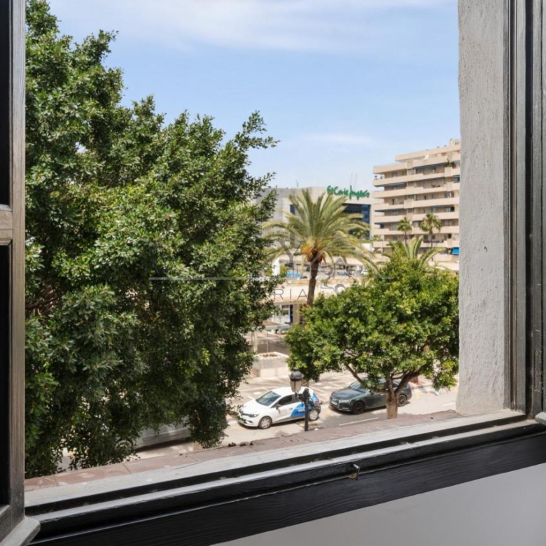 Apartamento en Playa El Duque Puerto Banús Marbella