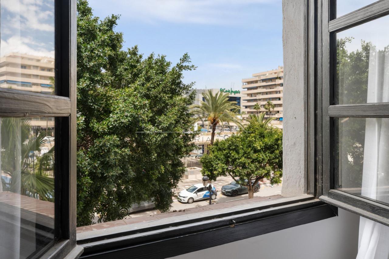 175507893914700165151_175507879520 Apartamento en Playa El Duque Puerto Banús Marbella