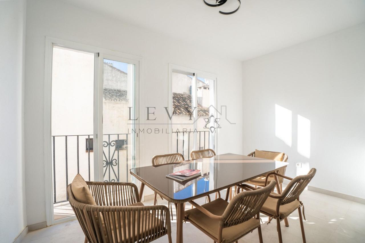 175507894041600165151_175507879935 Apartamento en Playa El Duque Puerto Banús Marbella