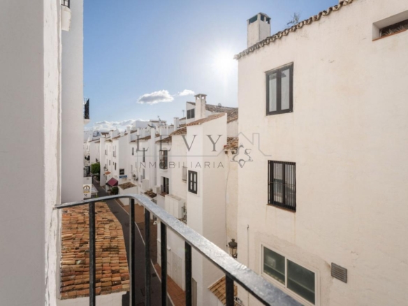 Apartamento en Playa El Duque Puerto Banús Marbella