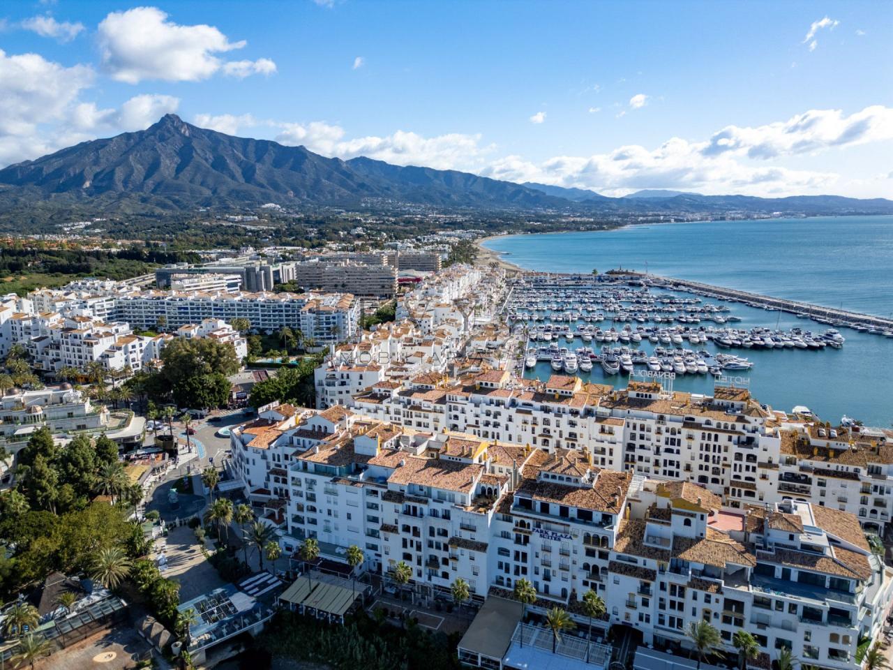 175507894392400165151_175507881370 Apartamento en Playa El Duque Puerto Banús Marbella