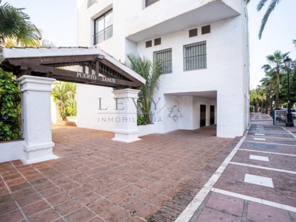 Apartamento en Playa El Duque Puerto Banús Marbella