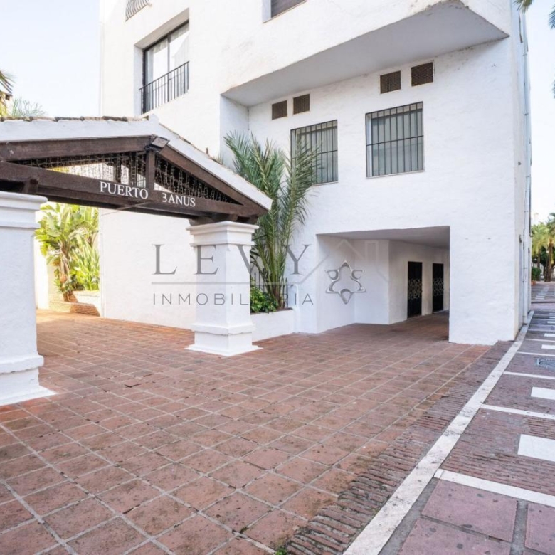 Apartamento en Playa El Duque Puerto Banús Marbella
