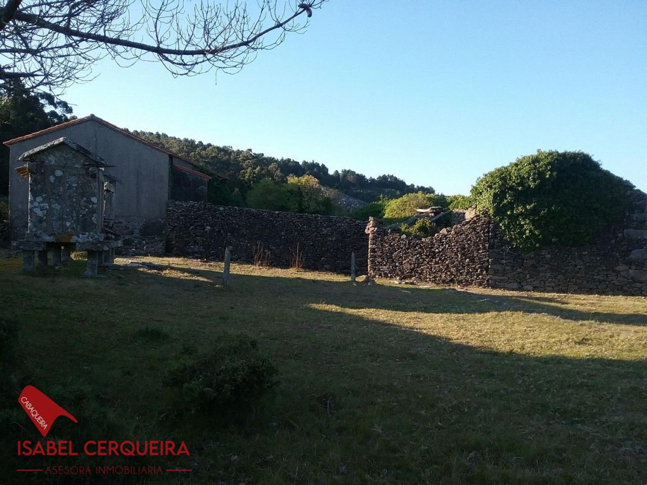 CASA HISTÓRICA DE 1900 EN OIA – 312 m² SOBRE UNA FINCA DE 5.769 m²