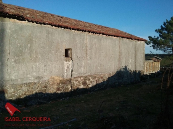 CASA HISTÓRICA DE 1900 EN OIA – 312 m² SOBRE UNA FINCA DE 5.769 m²