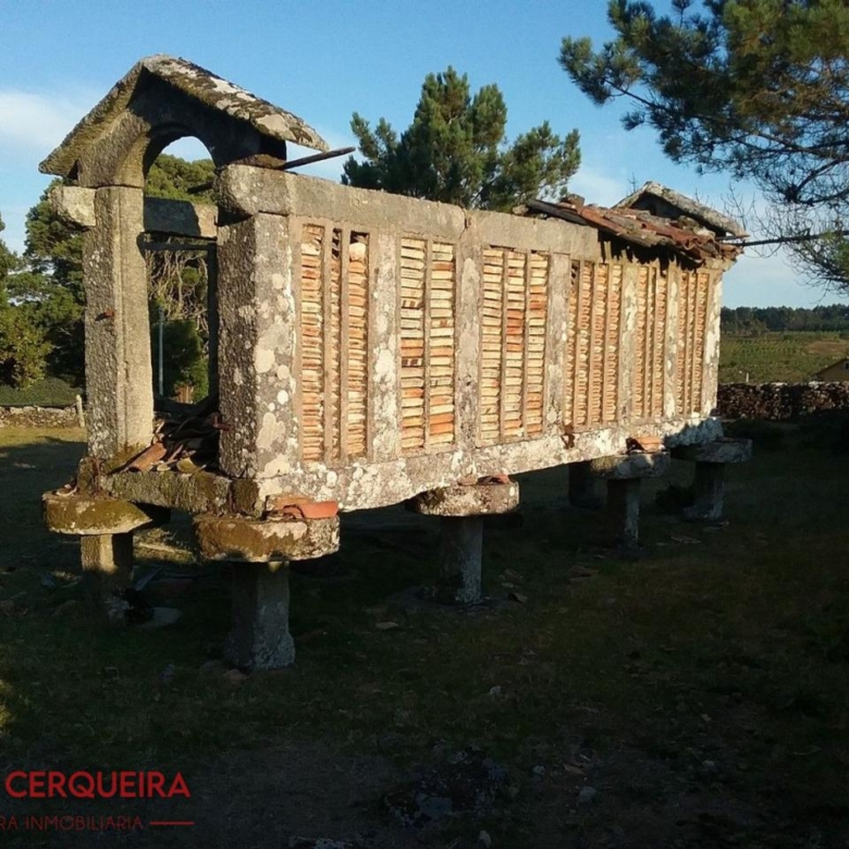 CASA HISTÓRICA DE 1900 EN OIA – 312 m² SOBRE UNA FINCA DE 5.769 m²
