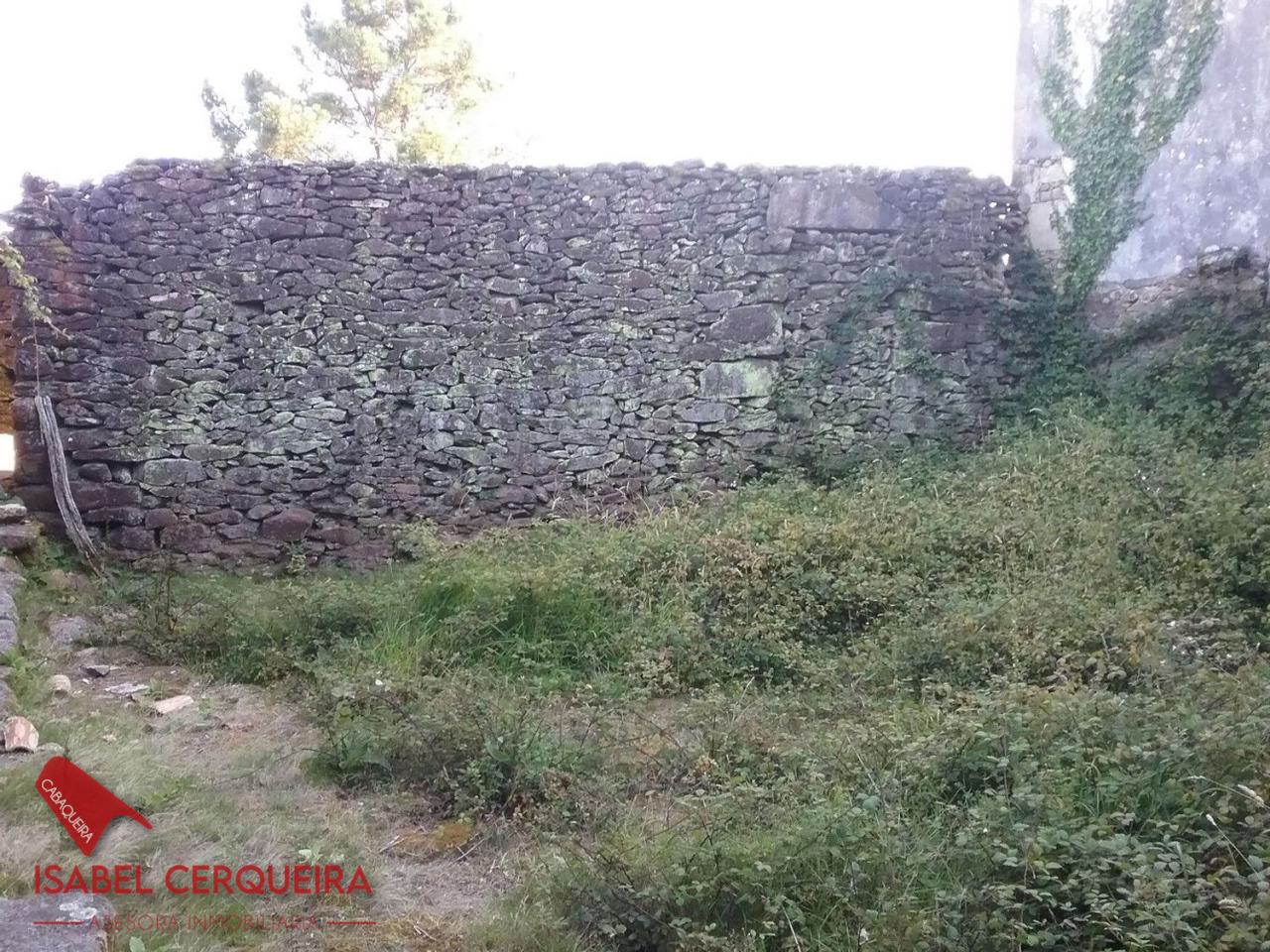 CASA HISTÓRICA DE 1900 EN OIA – 312 m² SOBRE UNA FINCA DE 5.769 m²