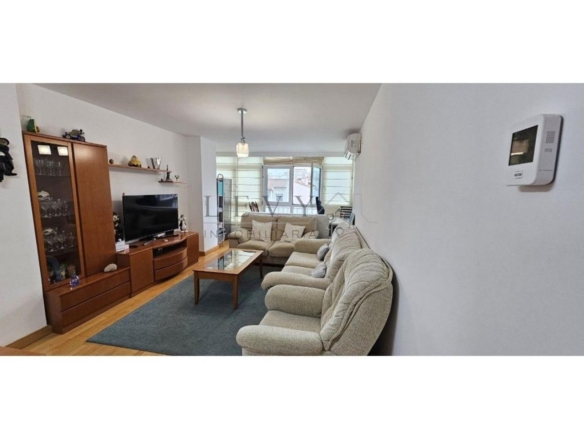 Piso de 4 habitaaciones en Parque del Mediterraneo
