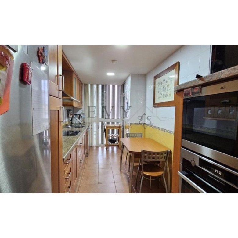 Piso de 4 habitaaciones en Parque del Mediterraneo