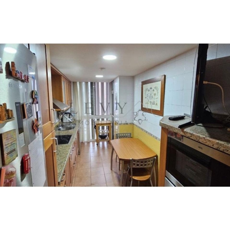 Piso de 4 habitaaciones en Parque del Mediterraneo