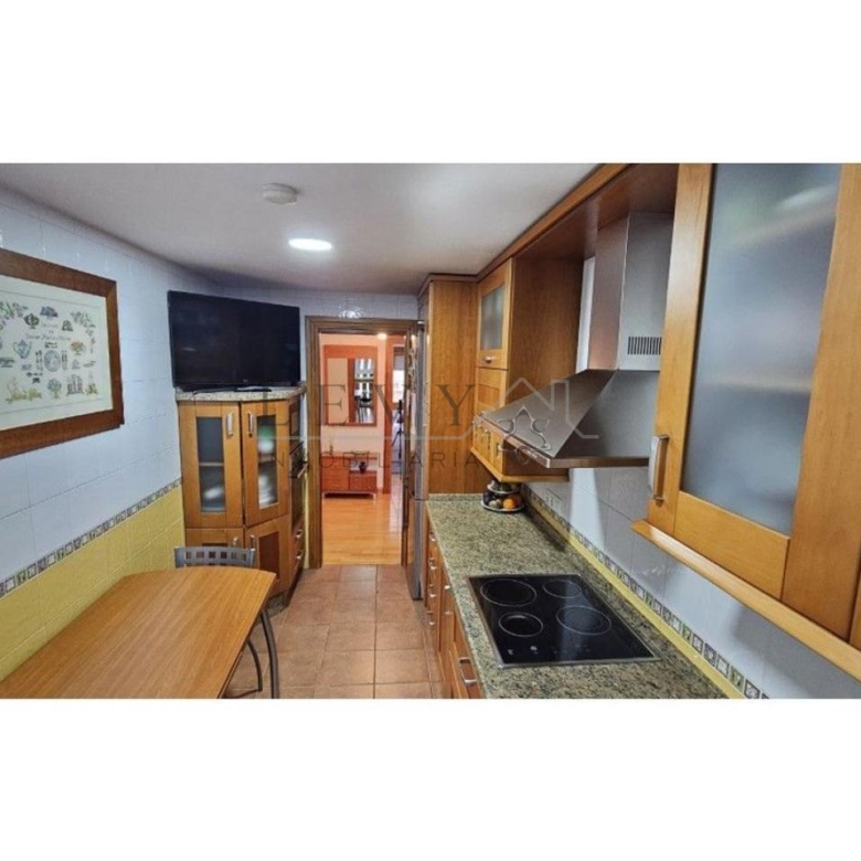 Piso de 4 habitaaciones en Parque del Mediterraneo