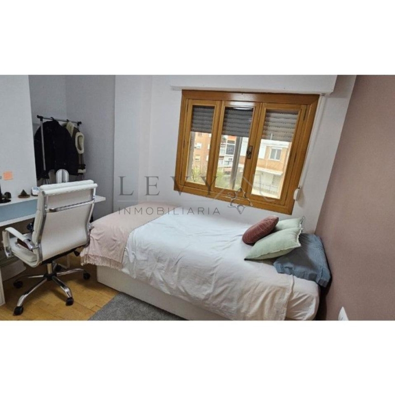 Piso de 4 habitaaciones en Parque del Mediterraneo