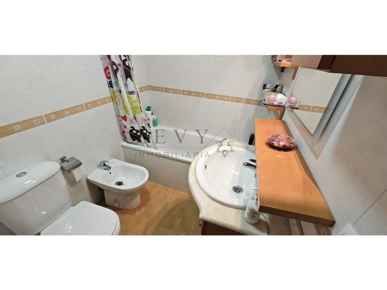 175559967572300165268_175559943771 Piso de 4 habitaaciones en Parque del Mediterraneo