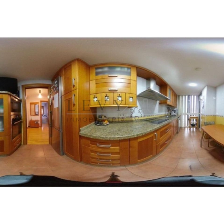 Piso de 4 habitaaciones en Parque del Mediterraneo