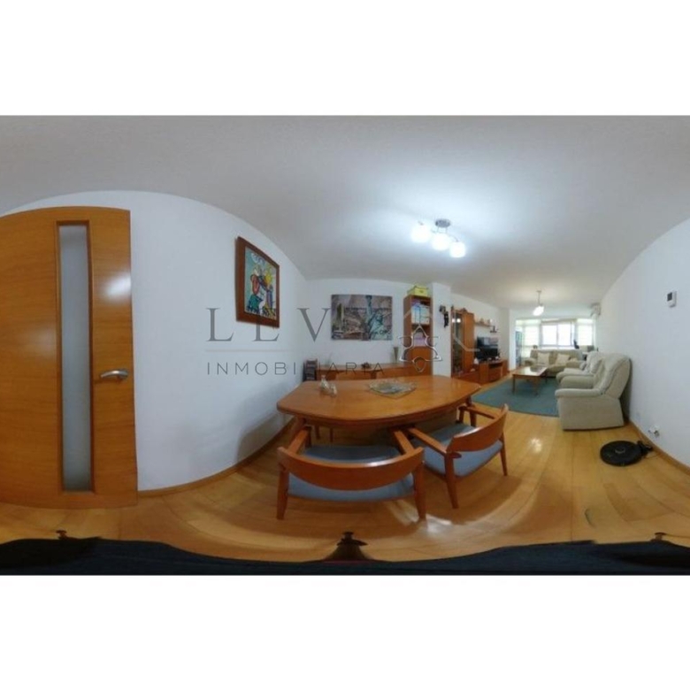 Piso de 4 habitaaciones en Parque del Mediterraneo