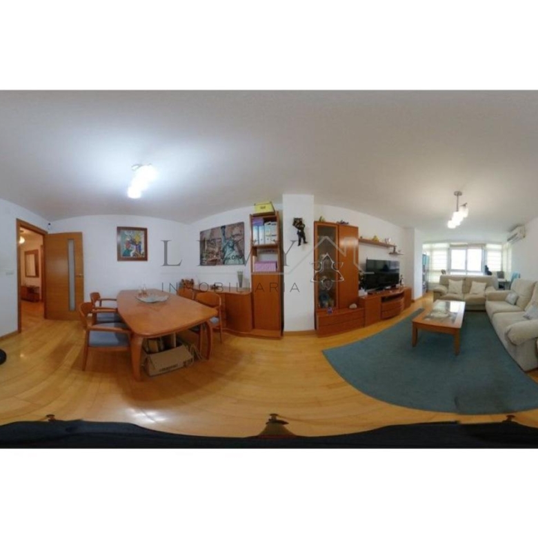 Piso de 4 habitaaciones en Parque del Mediterraneo