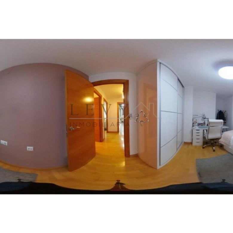 Piso de 4 habitaaciones en Parque del Mediterraneo