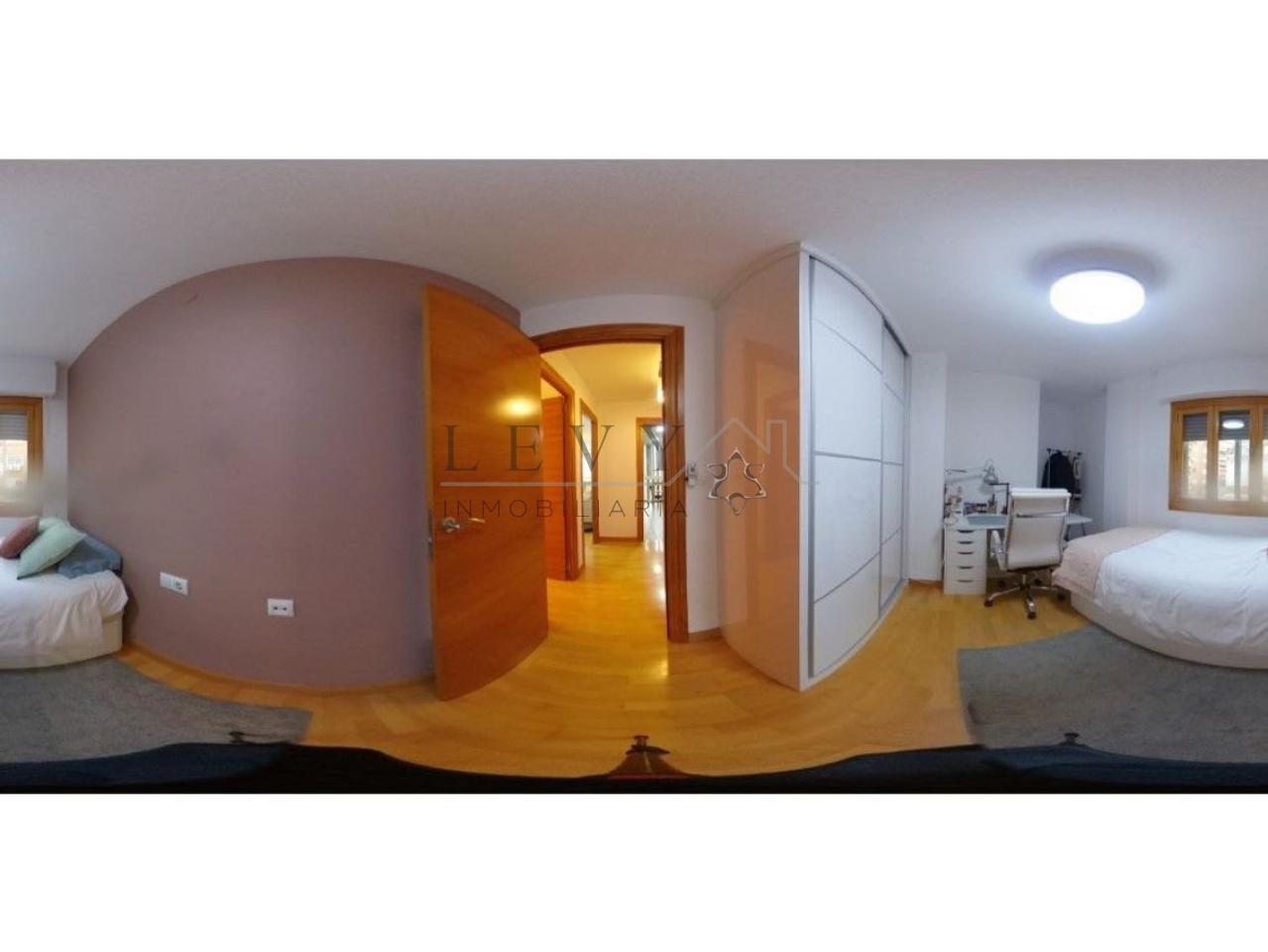 175559968190300165268_175559945374 Piso de 4 habitaaciones en Parque del Mediterraneo
