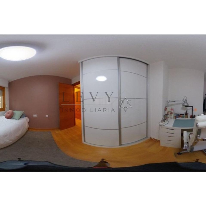 Piso de 4 habitaaciones en Parque del Mediterraneo