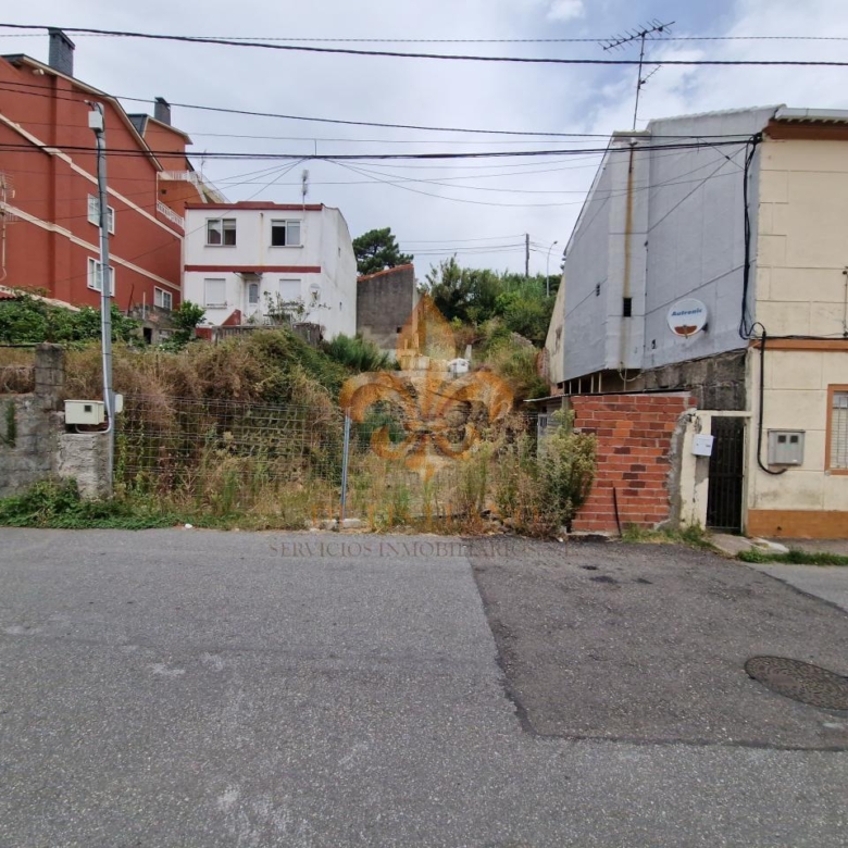 Venta de solar con proyecto y licencia para vivienda unifamiliar en dos alturas