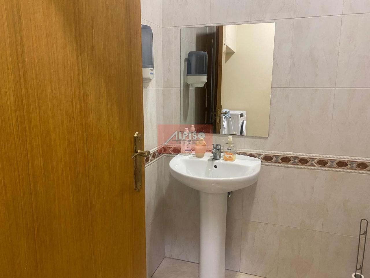 175579084476700028082_175570438856 Local Comercial en Ourense