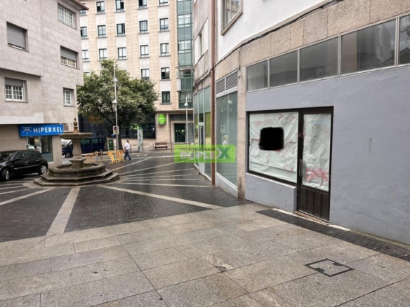 ¡Local Comercial Ideal en Pleno Centro!