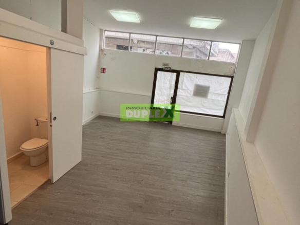 ¡Local Comercial Ideal en Pleno Centro!
