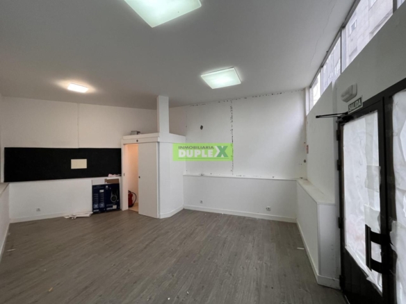 ¡Local Comercial Ideal en Pleno Centro!